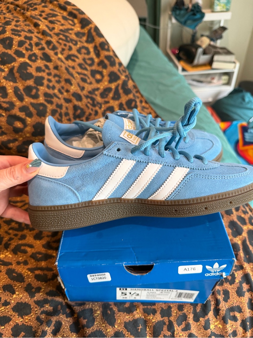adidas Handball Spezial Suede Sneakers in Sky Blue and White - Picture 2 of 4